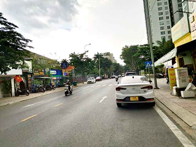 ban nha duong nguyen van huong thao dien